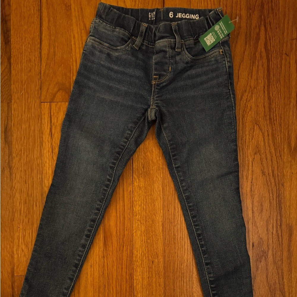 2 pairs of girls jeans